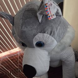 giant 4.5 ft husky plush 20$