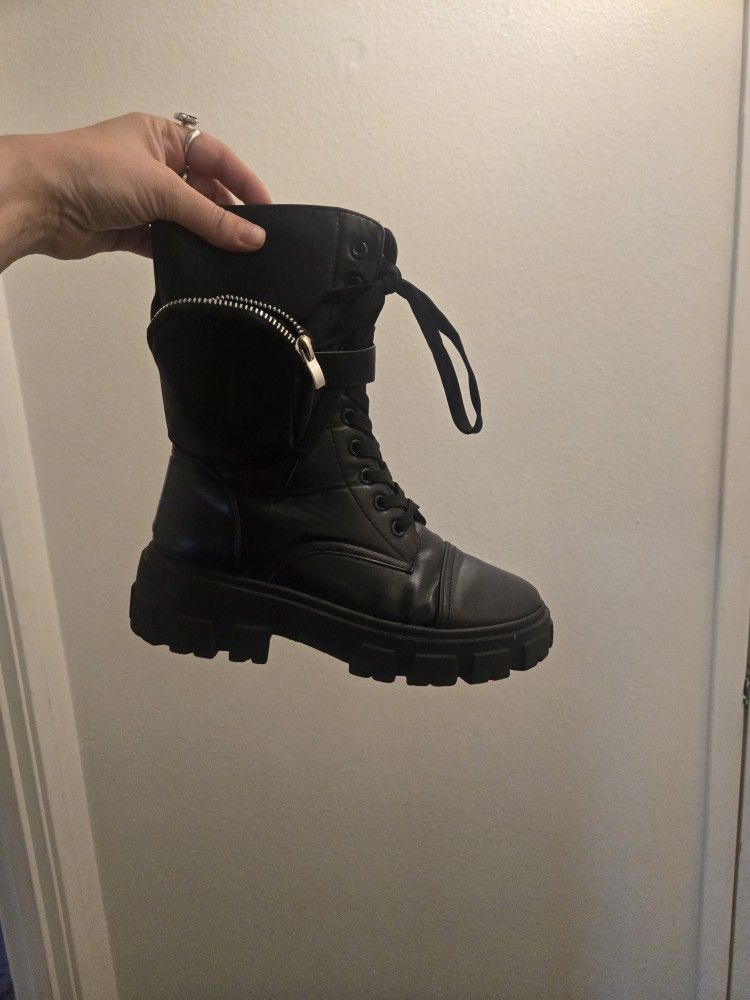 Combat Boots With Zipper Pouch