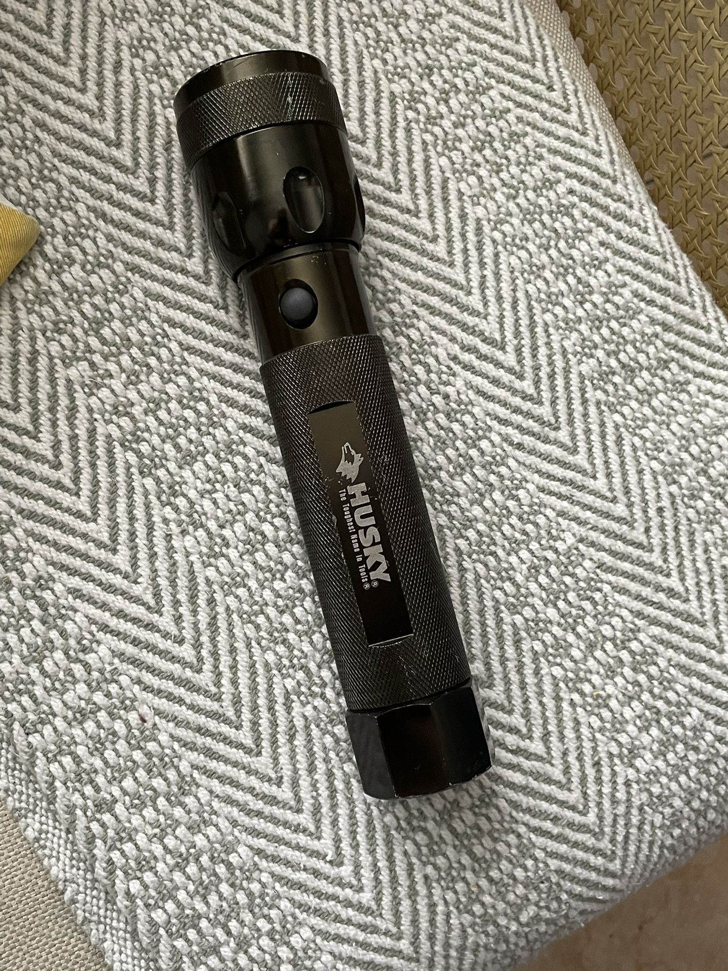 Powerful LED  Husky Flashlight 