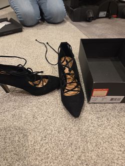 Womens shoes  size 6.5