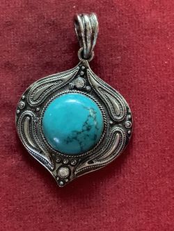 Tourquise Pendant. Antique Silver Appearance 