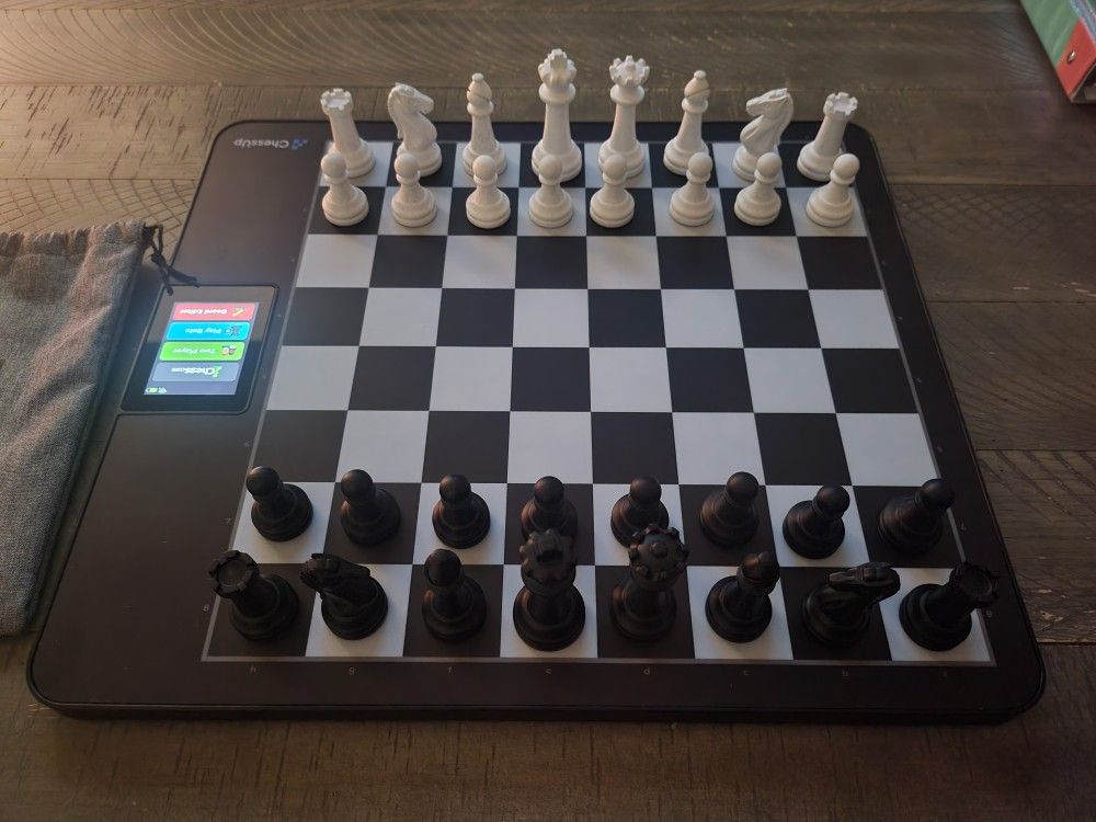 ChessUp 2 Smart Chess Board