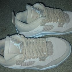 Nike Air Jordan 4 Retro