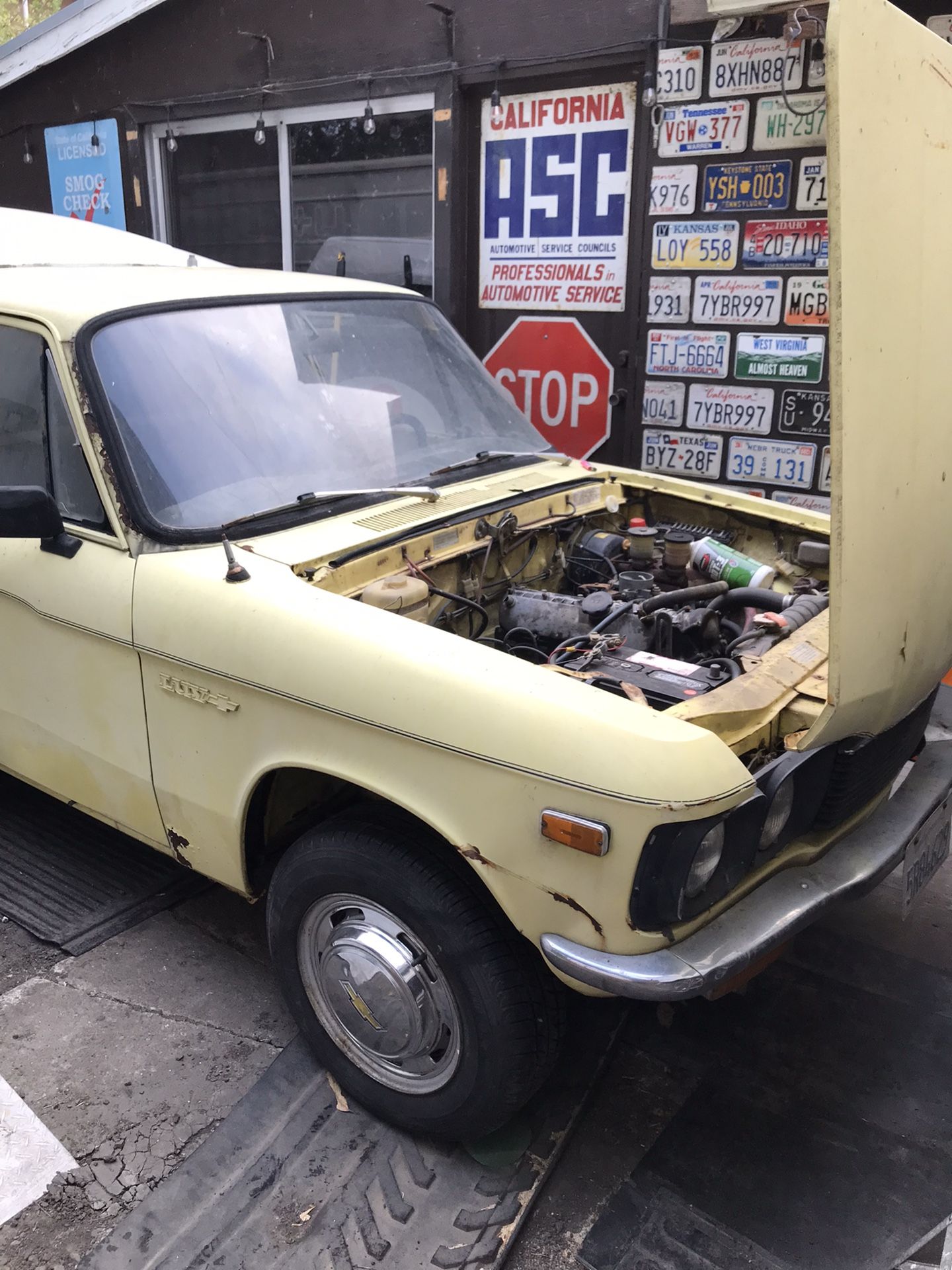 Running Chevy Luv Engine