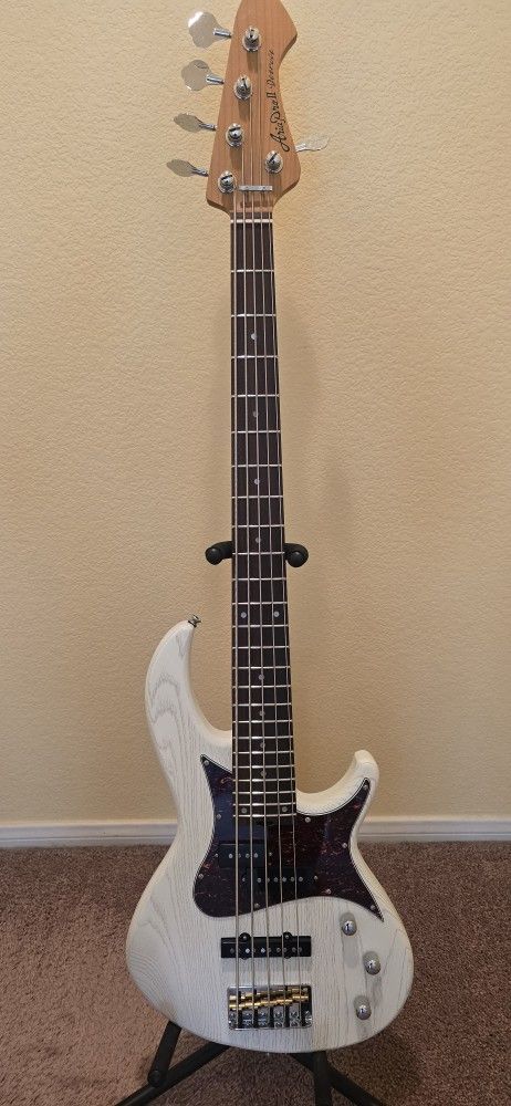 Aria Pro II 5 String