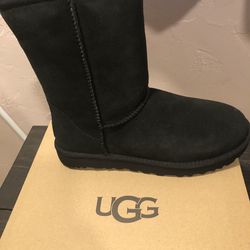 Brand new in box Womens size 8 Ugg boots