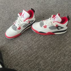 Air Jordan 4’s Retro OG ‘fire Red’
