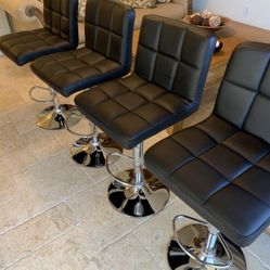 New 4 Black Bar Stools 