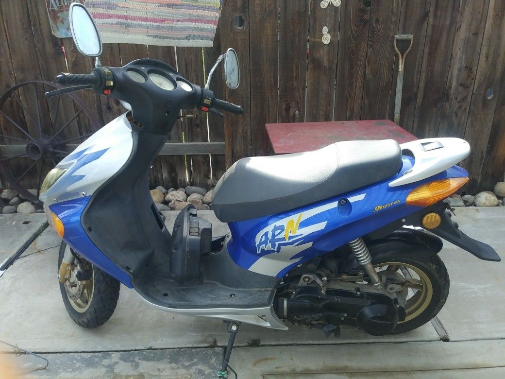 ARN hondor QJ125t-4a