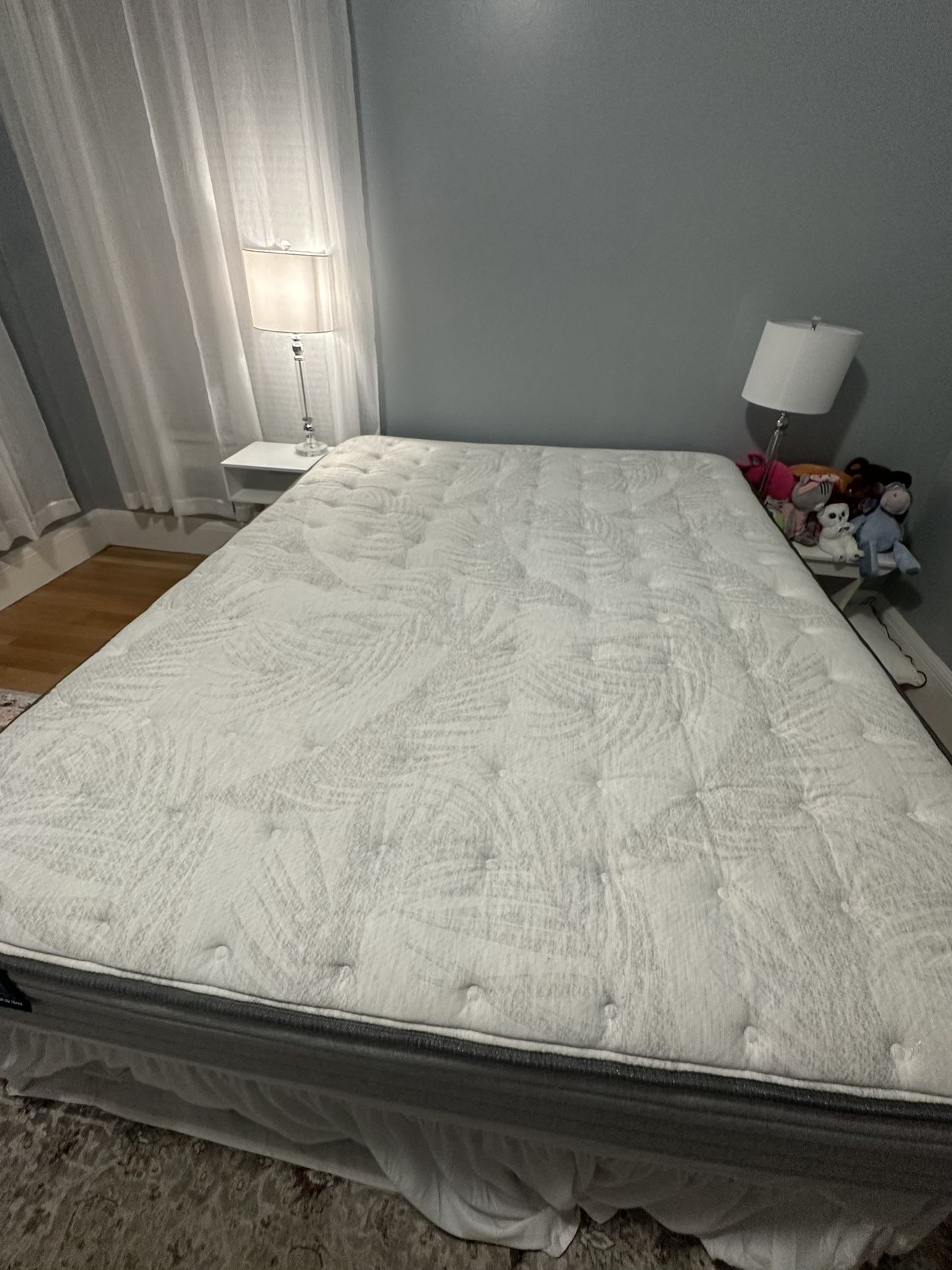 Queen Bed, Frame, Mattress, Box Spring