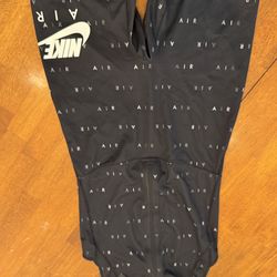 Nike Air women S Small