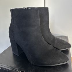 Women Black Ankle Booties 