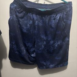 Navy blue Design Shorts Size Large