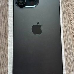 Unlocked 16 pro max 256gb READ DESCRIPTION