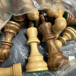 Chess Set - Brand New - Wood Expressions Brand - High Quality