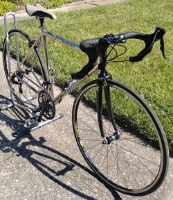 700C Jamis Quest Road Bike