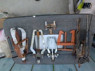 Clamps Different Sizes Different Price Let Me Know Which One You Want I'll Send You Price Right Away In Very Good Condition