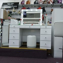Beautiful white vanity