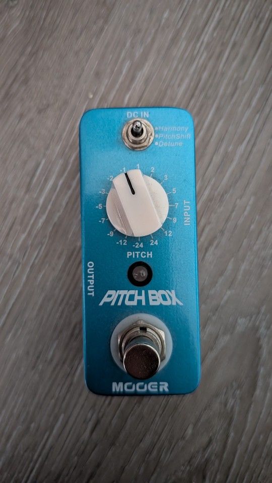 MOOER Pitch Shift pedal