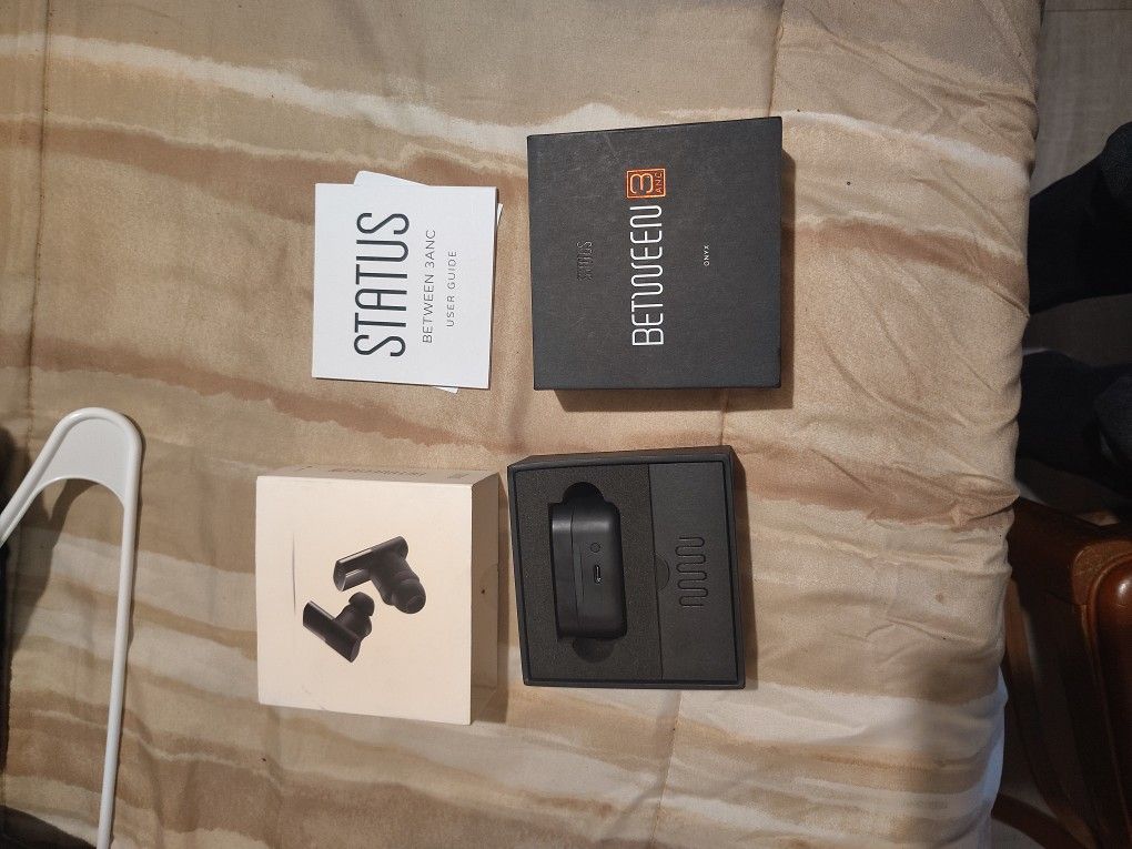 Noise Cancelling Earbuds Bluetooth