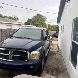 2004 Dodge Durango 