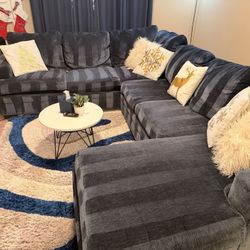 Huge Navy Blue Sectional Couch w/ Chaise (Left/Right) — Pickup Only — Available Until Jan 2
