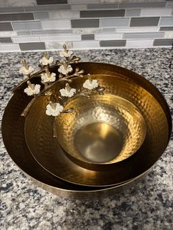 3 gold serving bowls