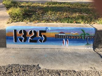 Curb side art