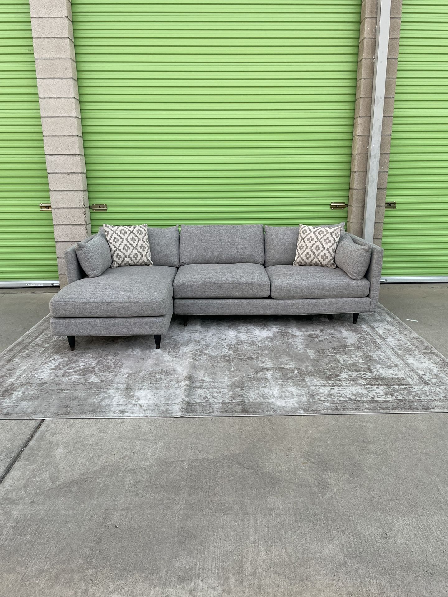 *Free Delivery* Gray Modern Sectional Couch Sofa