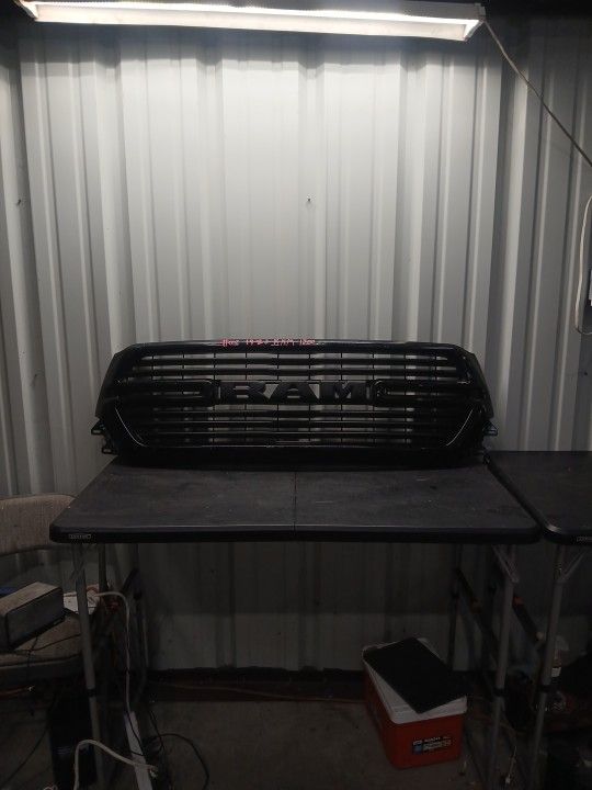 2019 2020 2021 2022 2023 RAM 1500 BLACK FRONT GRILL GRILLE OEM (contact info removed)8AH