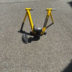 Indoor Bike Trainer by CycleOps – Easy Setup, Like New