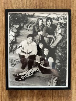 Party of Five Autographed 8x10 Photo