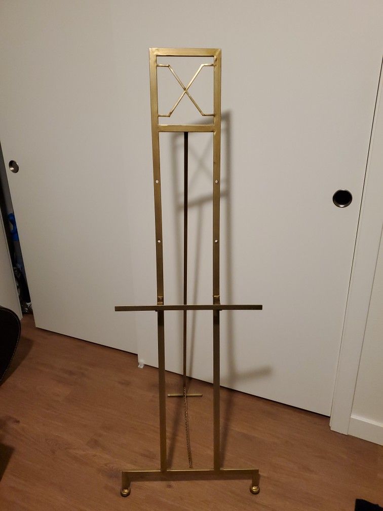 Gold Floor Easel 