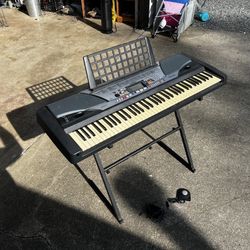 Yamaha PSR-GX76