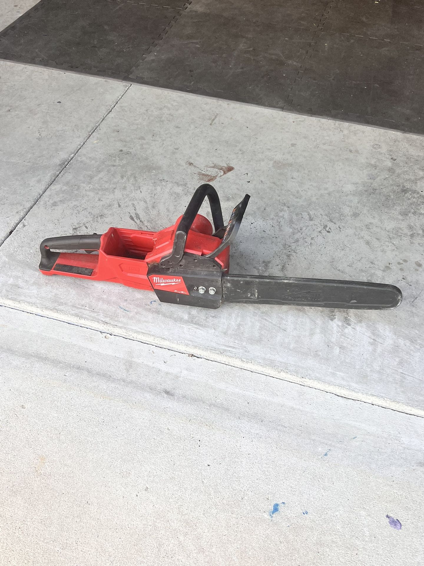 Milwaukee M18 Chainsaw