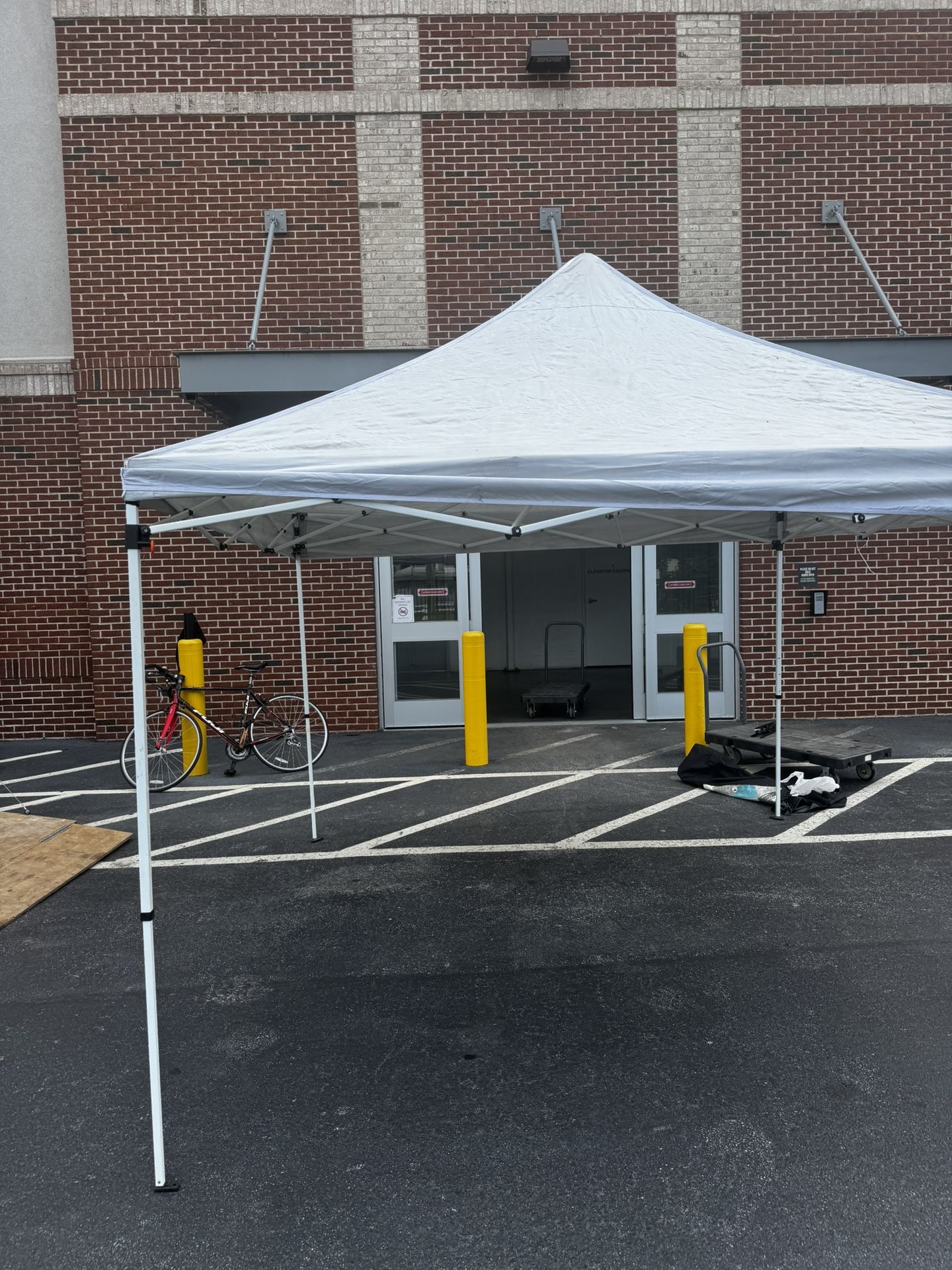 Tent 10x10