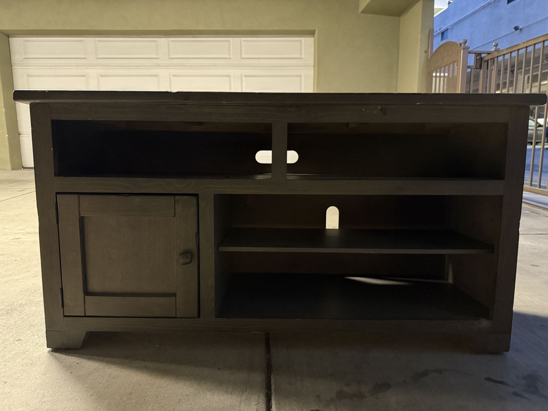 Sonoma E703-50 / Progressive Furniture