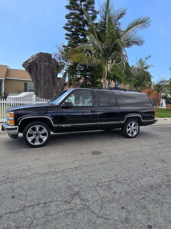 Chevy Suburban/K1500