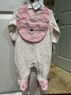 Carters size 3 month outfits $5 each