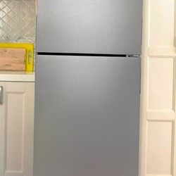 Amana Stainless 18 cubic ft Fridge