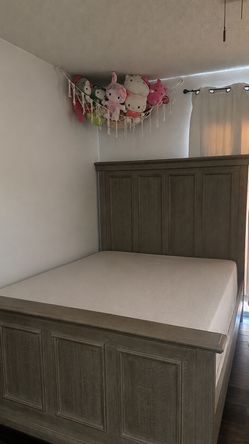 Full size  bed  frame