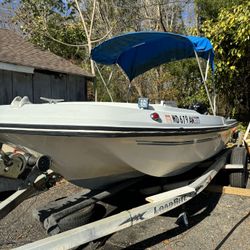 Aquasport 16 Ft Boat