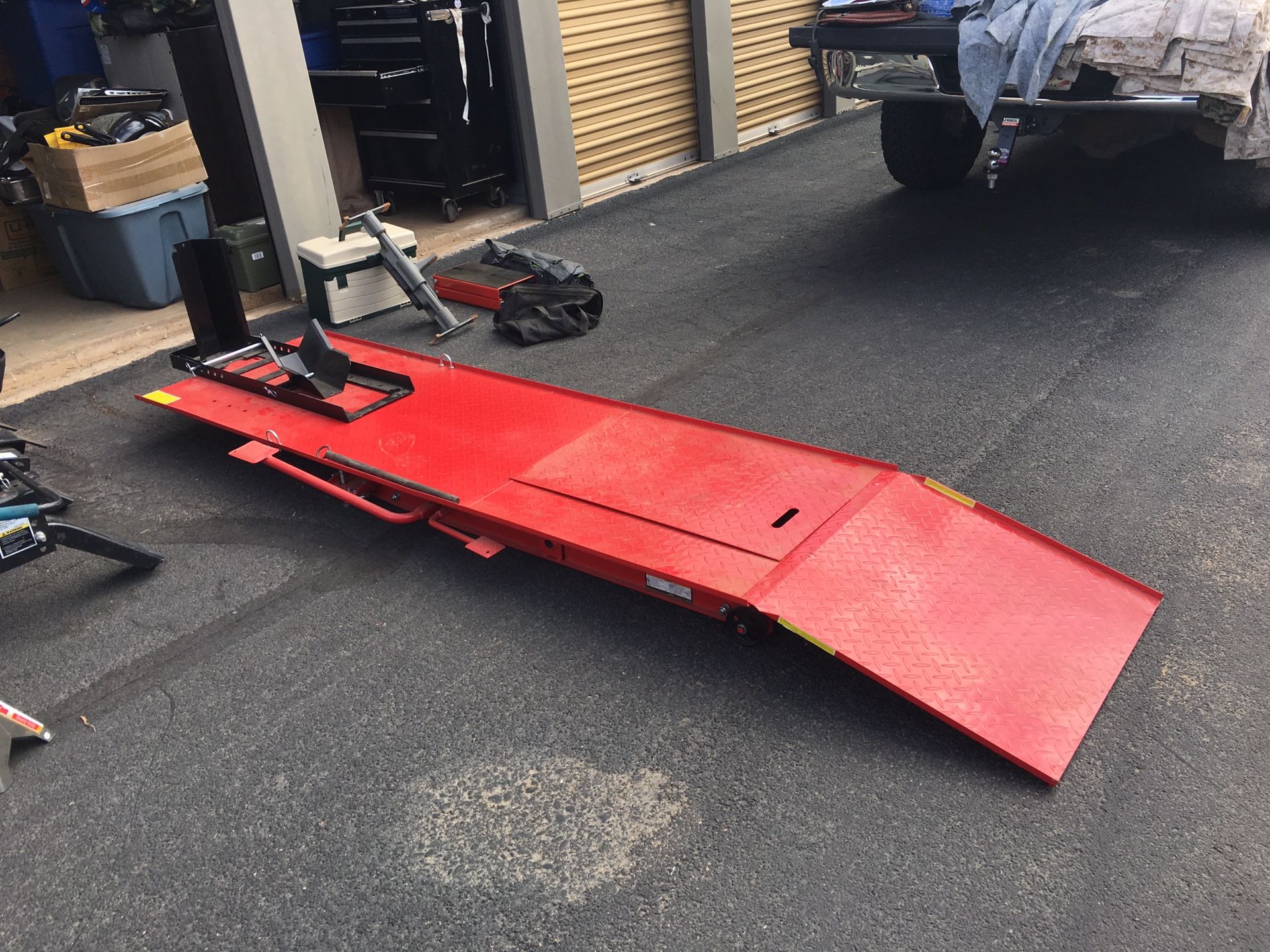 MOTORCYCLE LIFT HARBOR FREIGHT