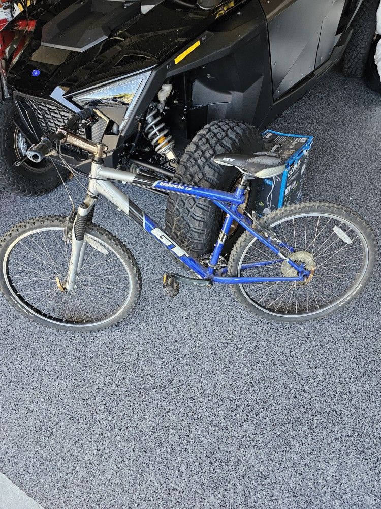 GT Mountain Bike