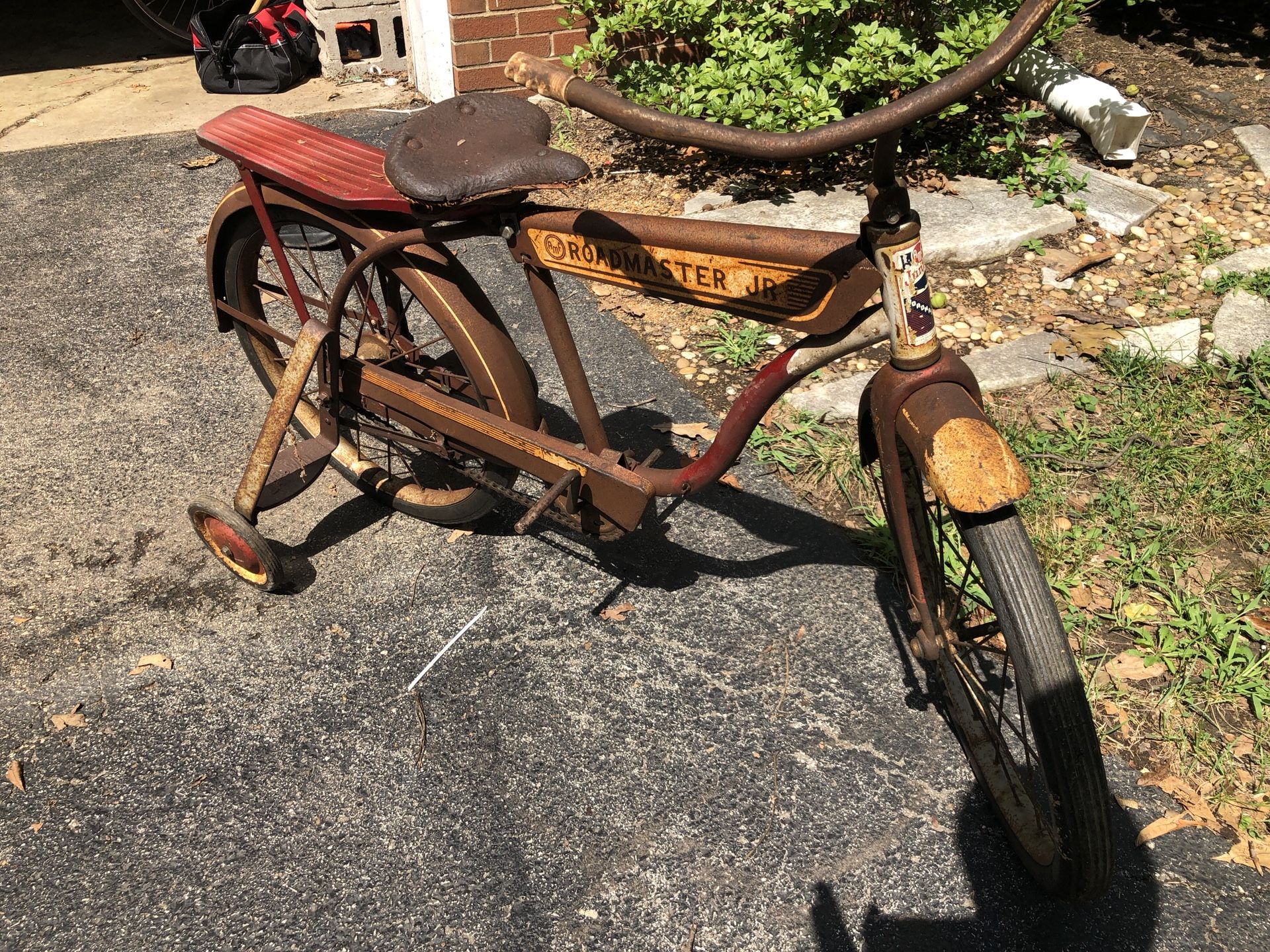 1940’s Roadmaster kids tank bike