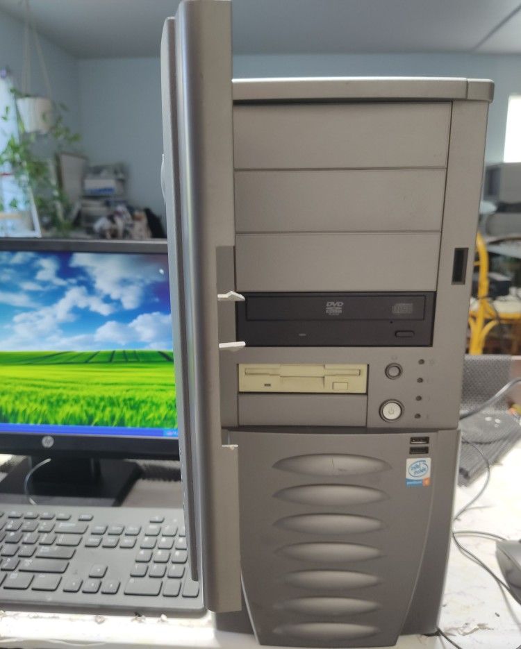 Custom windows XP 32bit sp3 PC computer,office,Photoshop, parallel
,Full Setup