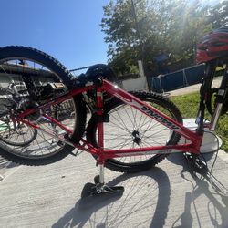 Magna 24” Mountain Bike – Red – 18 Speed
