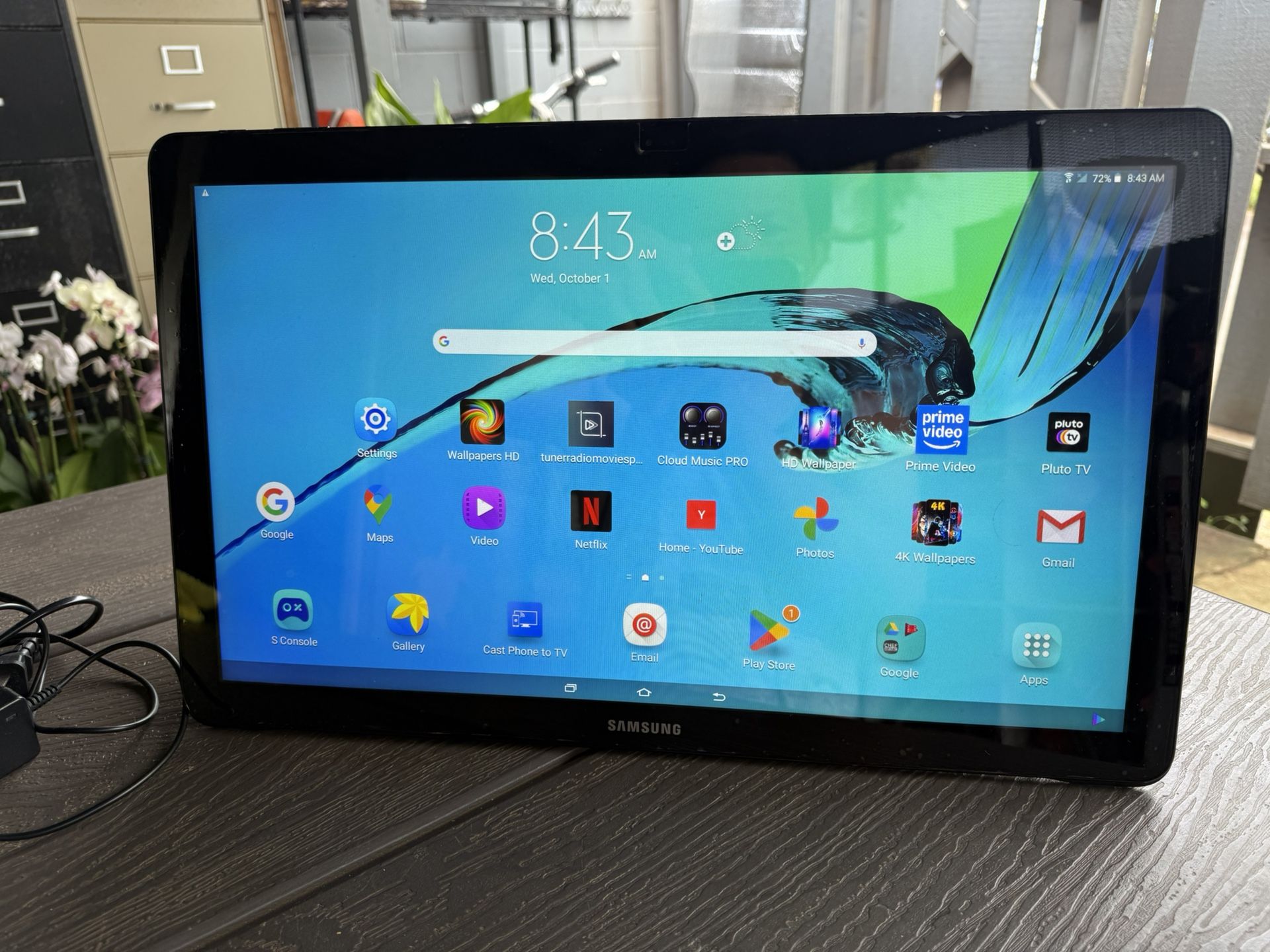 Samsung Galaxy View 18.4”SM-T677V