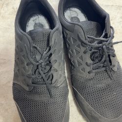 Composite toe safety shoes