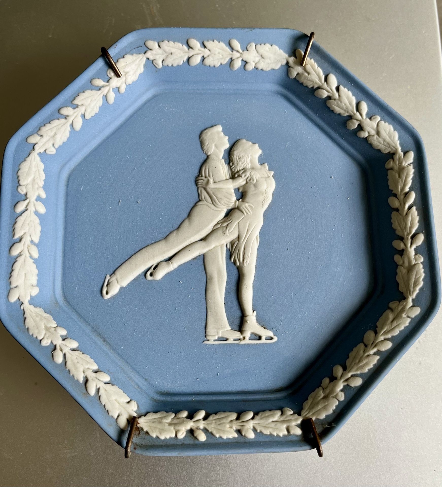 Commemorative 1995 World Figure skating Plate